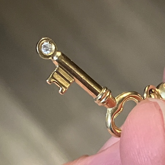 14K Gold MILOR ITALY Diamond Key & Heart combo charm - Picture 7 of 16